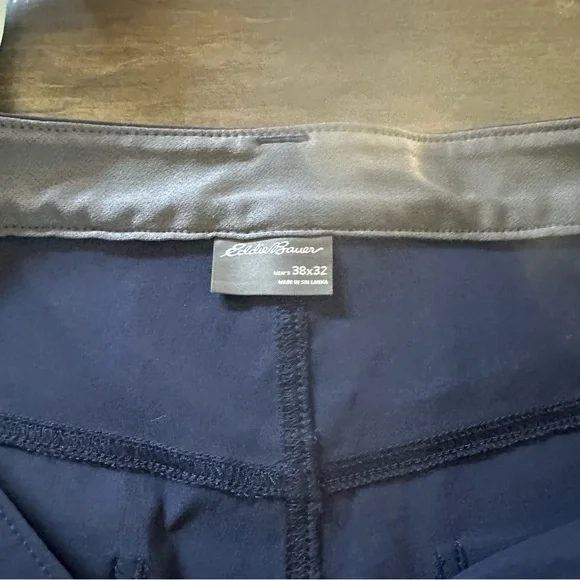 New Eddie Bauer Tech pants in atlantic - Picture 7 of 8